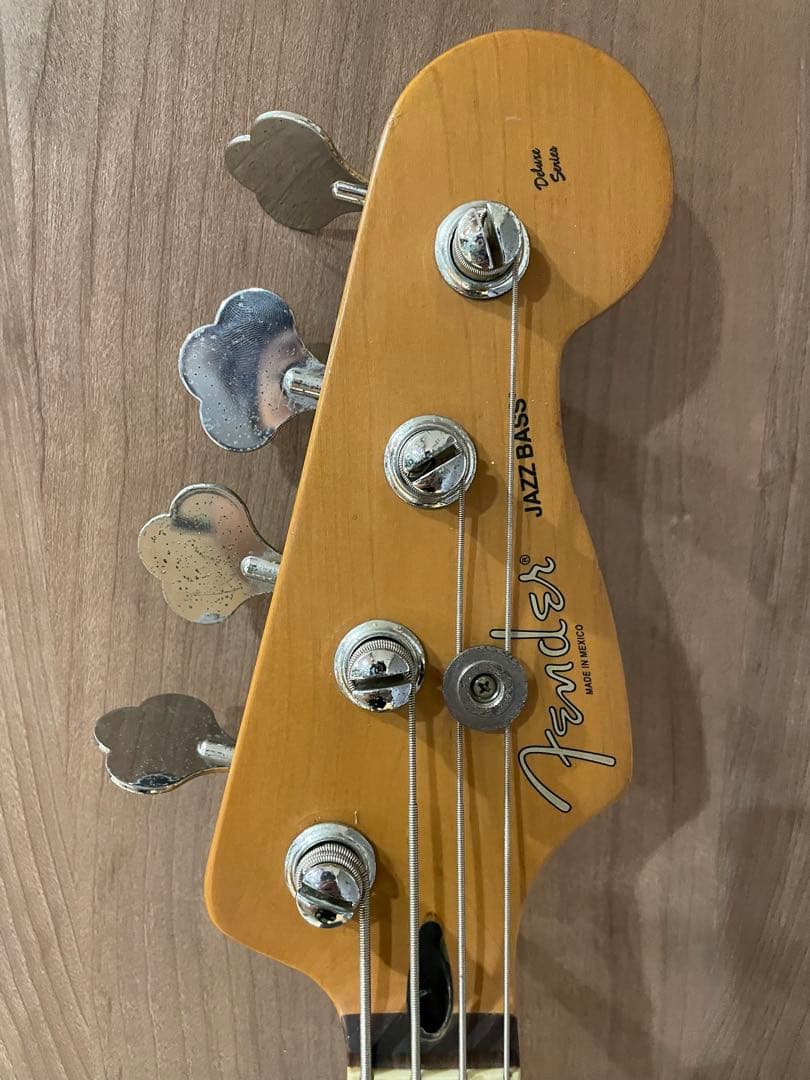 【かな】　フェンダーメキシコデラックスアクティブジャズベース