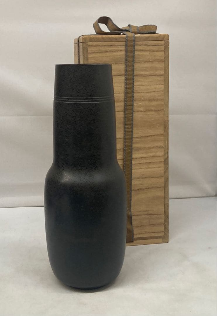 B454b「朧銅花瓶」中川衛案　高橋介州監作　共箱　石川県　合作