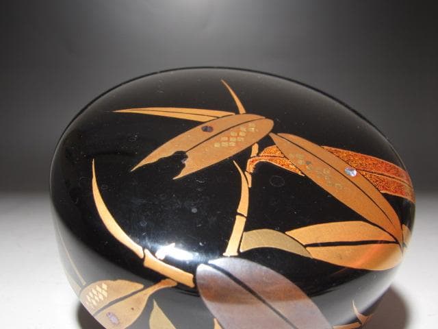 ★　一后一兆　笹露平棗　裏千家　十五代　鵬雲斎の花押がございます★x505