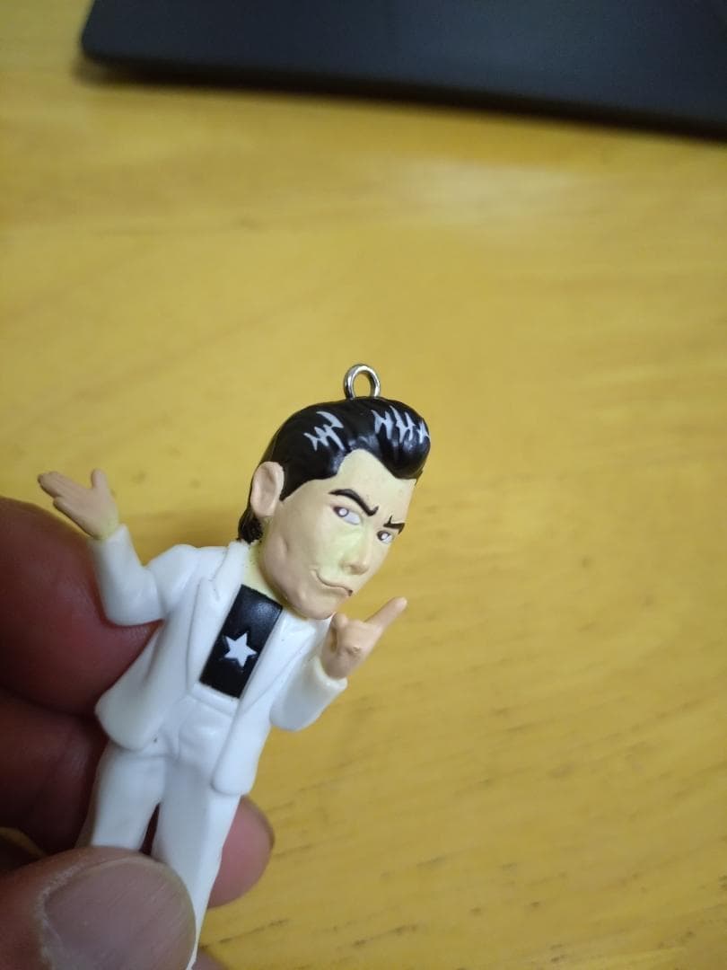 矢沢永吉 フィギュア キーホルダ　マイクスタンドチャーム