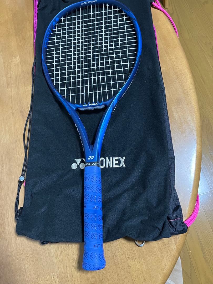 テニスラケット EZONE FEEL