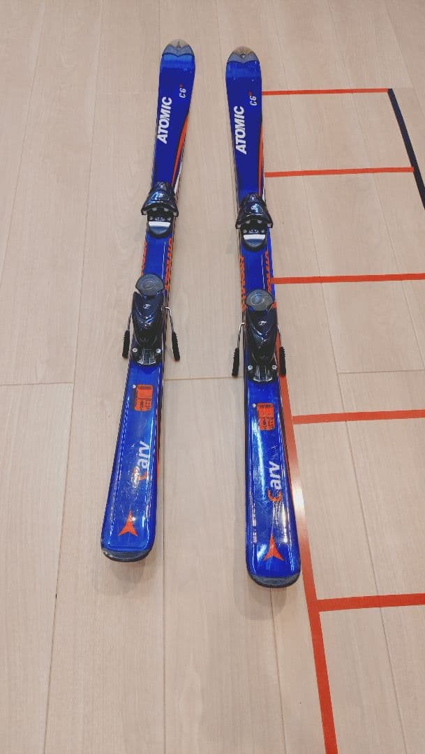 Atomic スキー 板 青色 ビンディング付き
