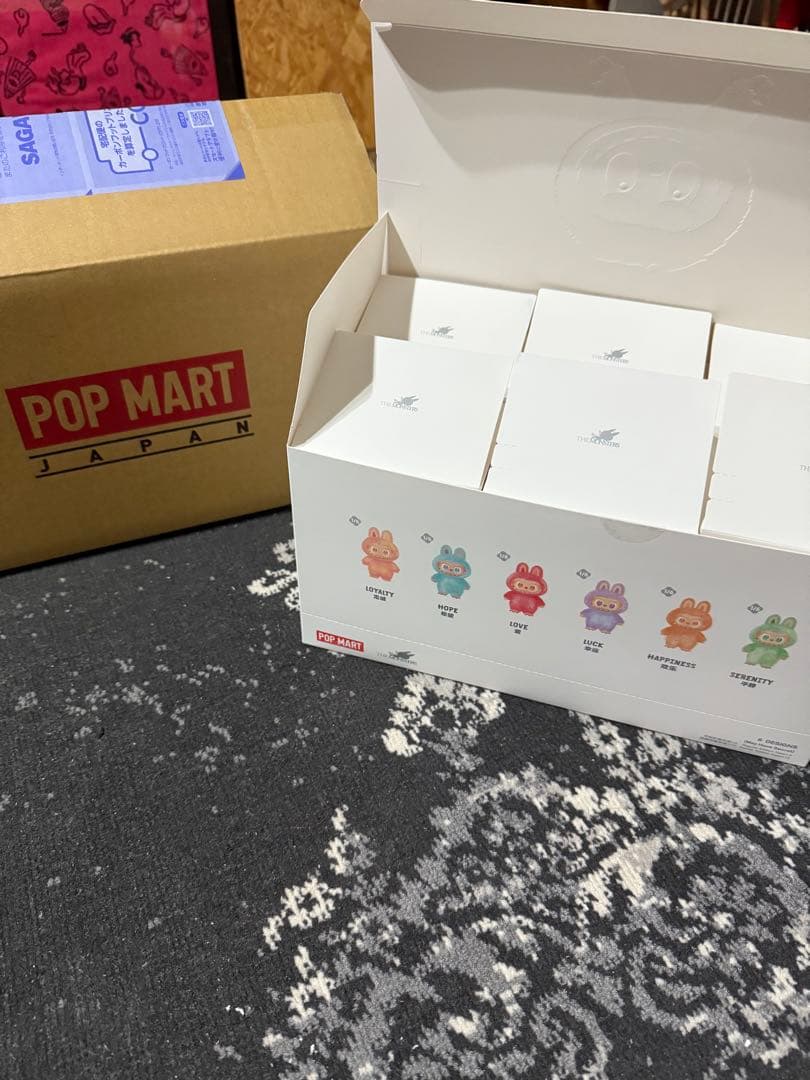 LABUBU ENERGY アソートボックス　6種セット　ラブブ　エナジー