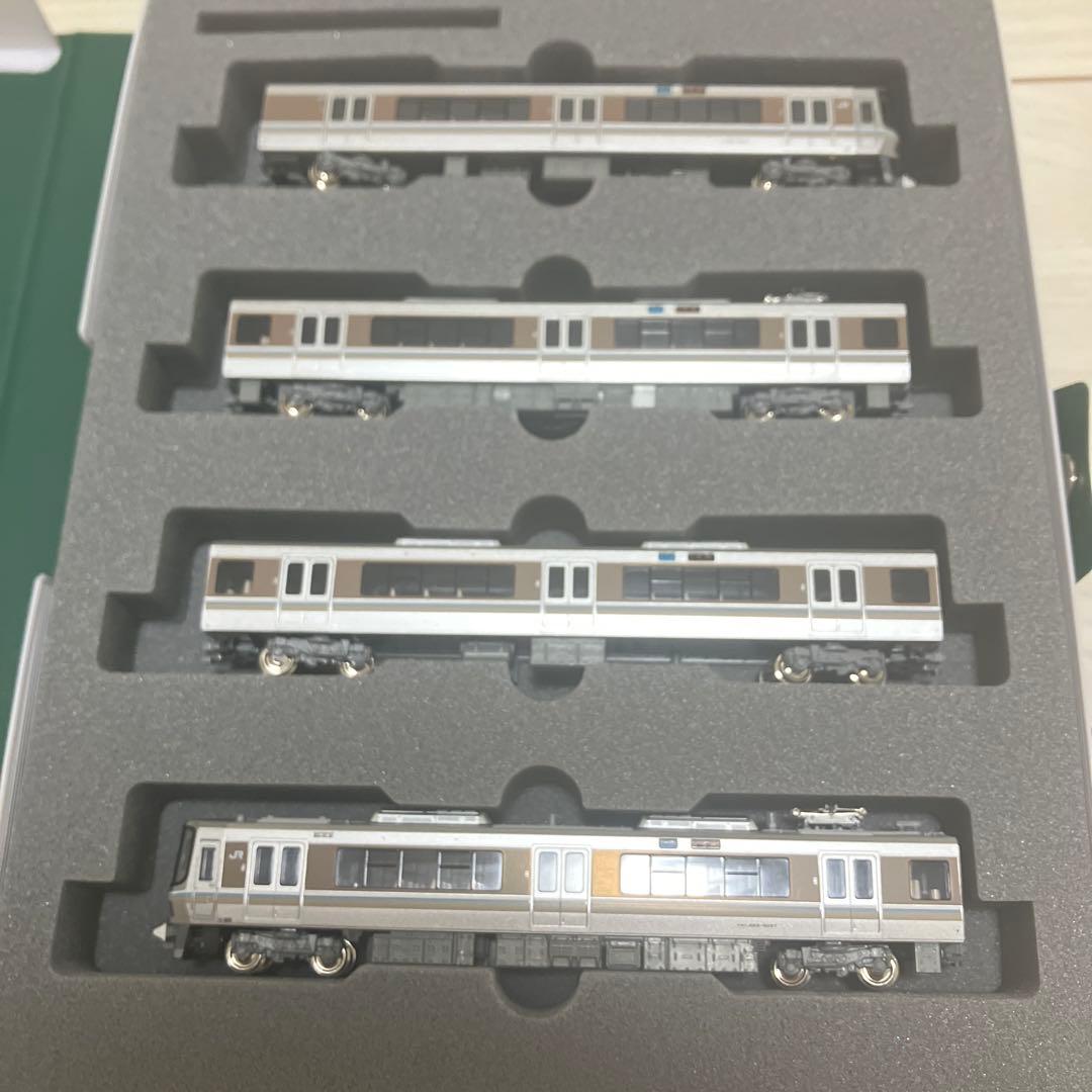 KATO 10-537 223系2000番台(1次車)「新快速」4両セット