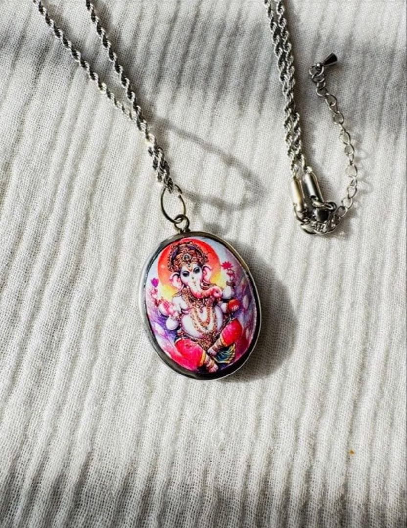 ガネーシャ　ネックレス　ペンダント　ヒンドゥー教　アクセサリー　オーム　藤井風