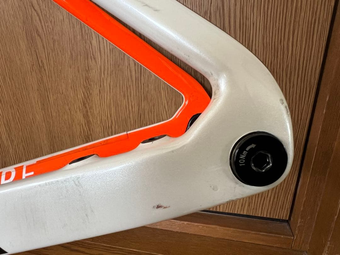 チネリプレッシャー2022フレームセット