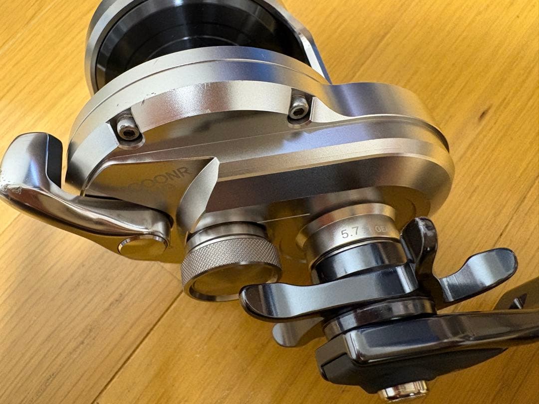 21 OCEA JIGGER 2000NRMG(右ハンドル)