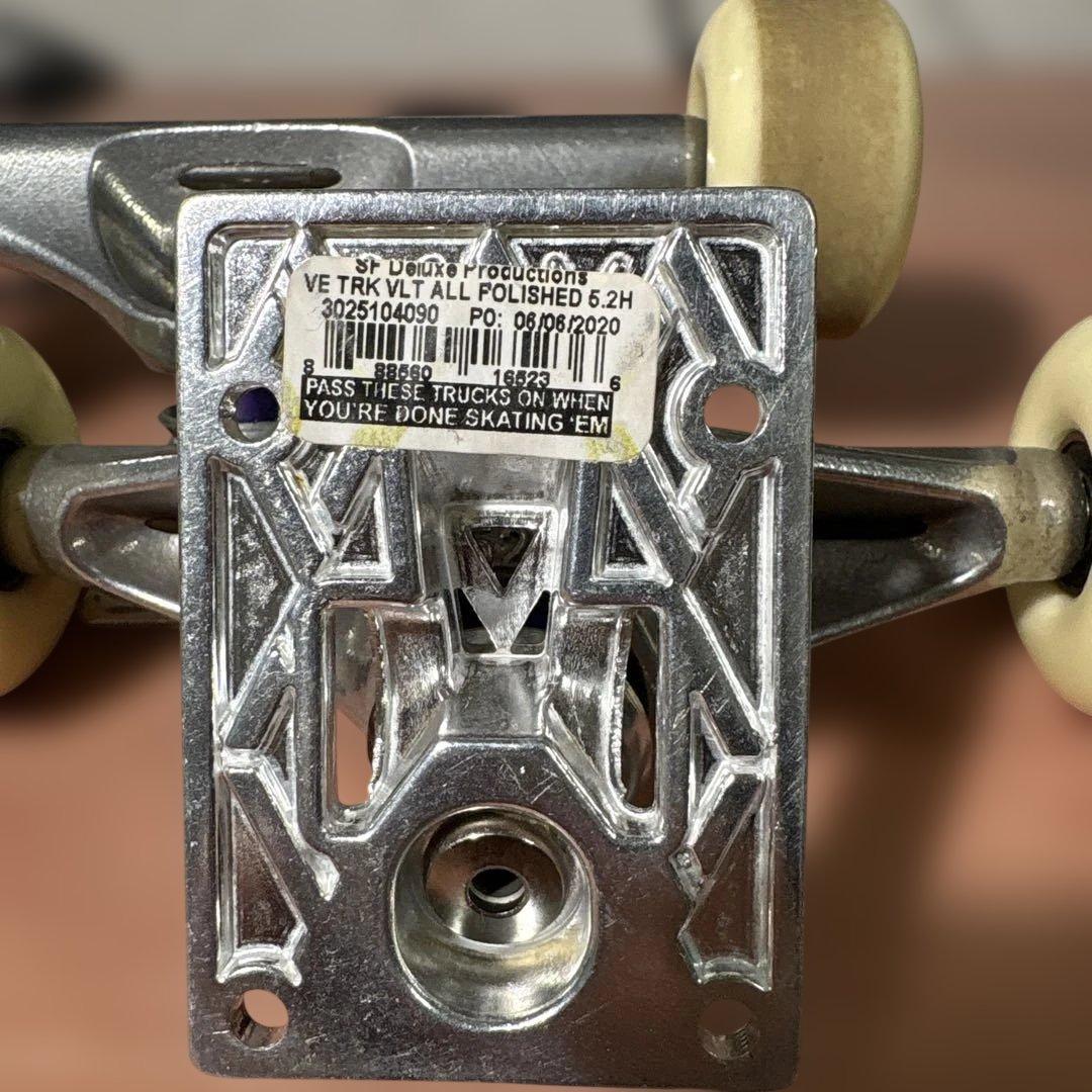 な*つ様 VENTURE ALL POLISHED 5.2Hi トラック　足回り