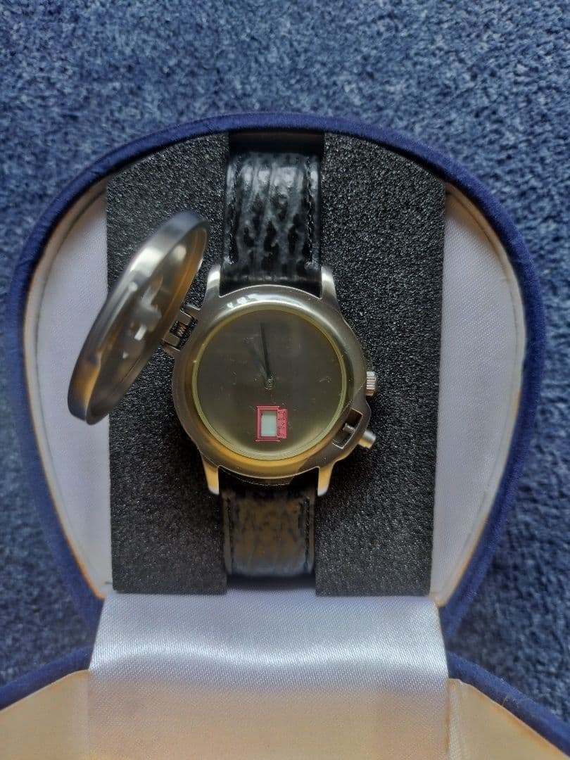 ドラえもん　1998年限定品　ドラッチ　腕時計