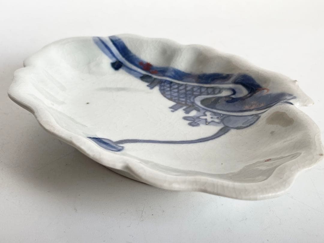 骨董　アンティーク　古九谷金銀彩　蛇籠文様　葉形　皿　変形皿　甘手