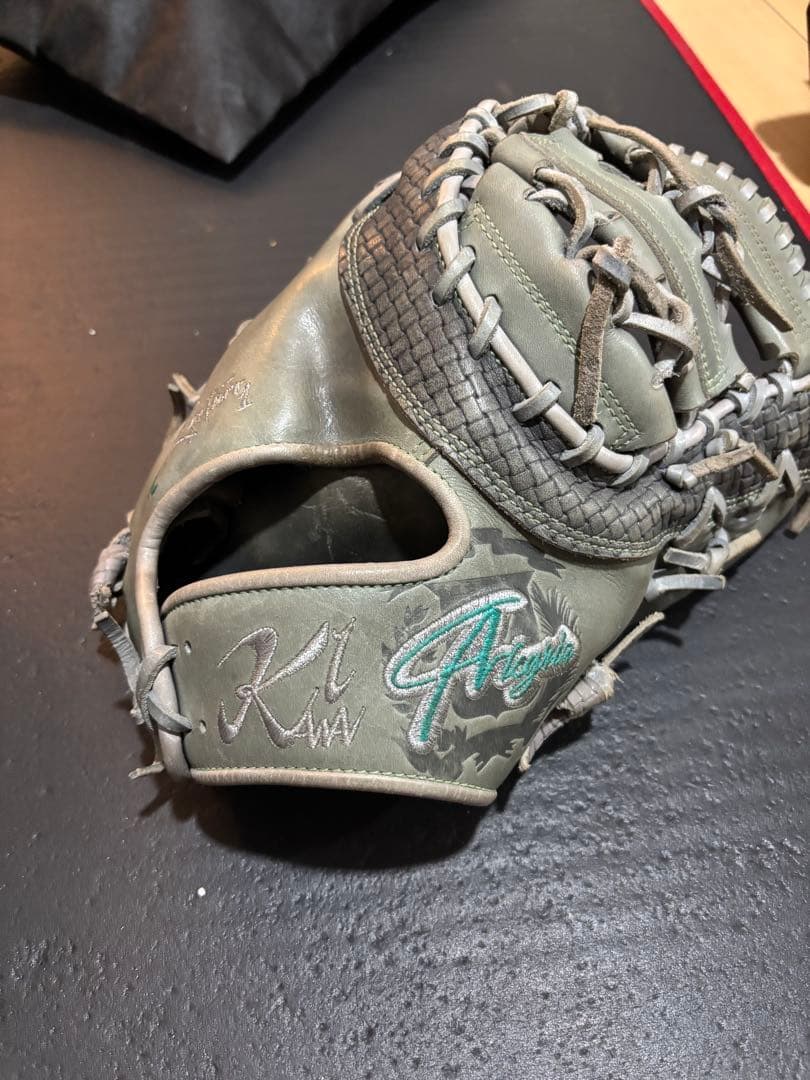 アレグリア　グレー レザー 硬式野球グローブ