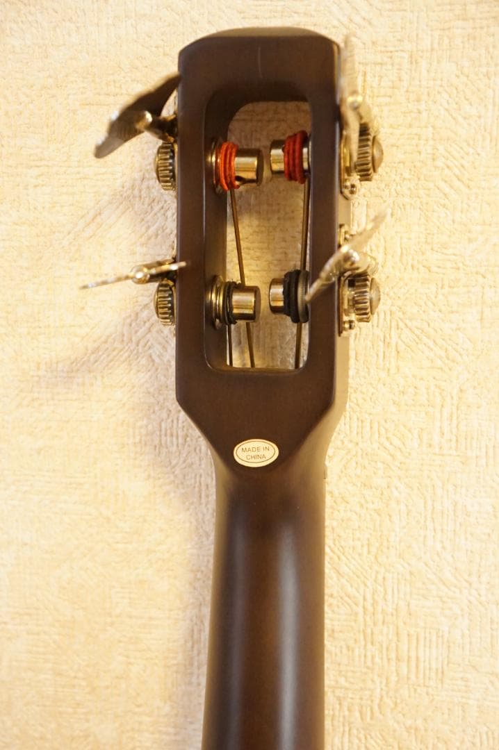 Hallstatt KYB-200 アップライトベース　ケース付き