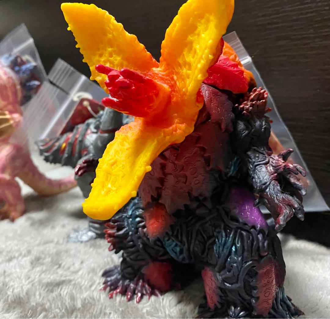 【タグ付き】ウルトラ怪獣シリーズ2004 ノスフェル　ラフレイア　ゴルゴレム