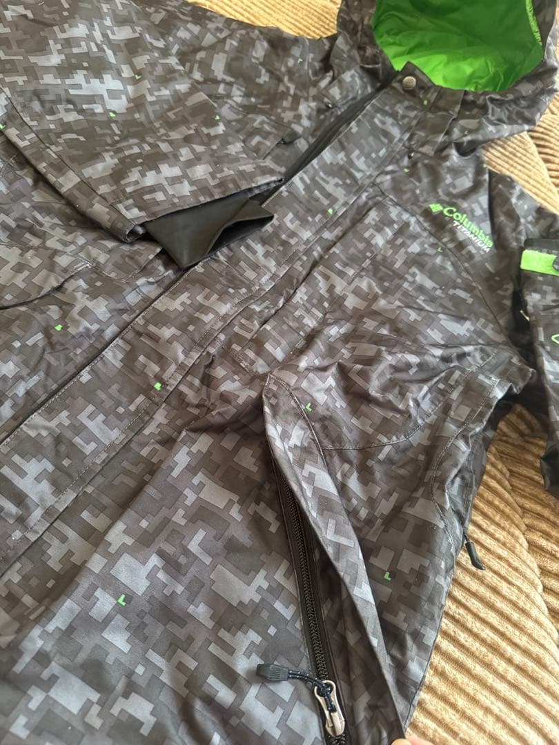 【美品】Columbia Titanium スキーウェア　防水ジャケット