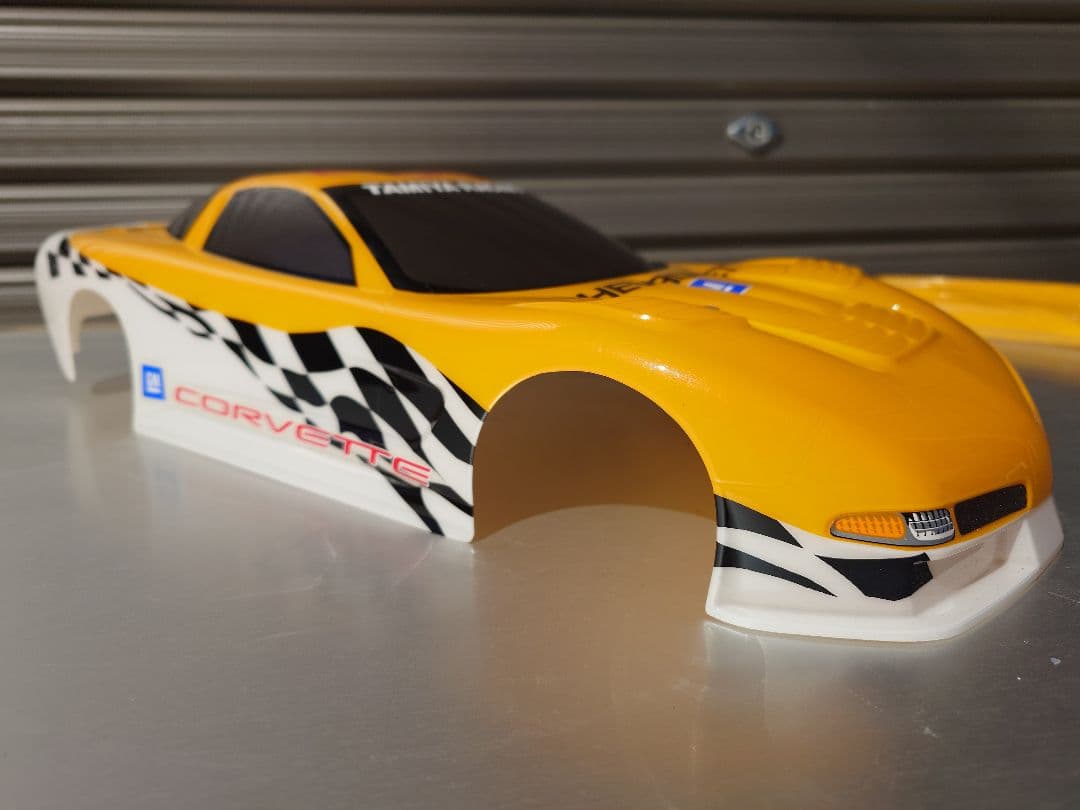 タミヤ コルベット C5-R 　1/10　ラジコン　メーカー完成スペアボディ