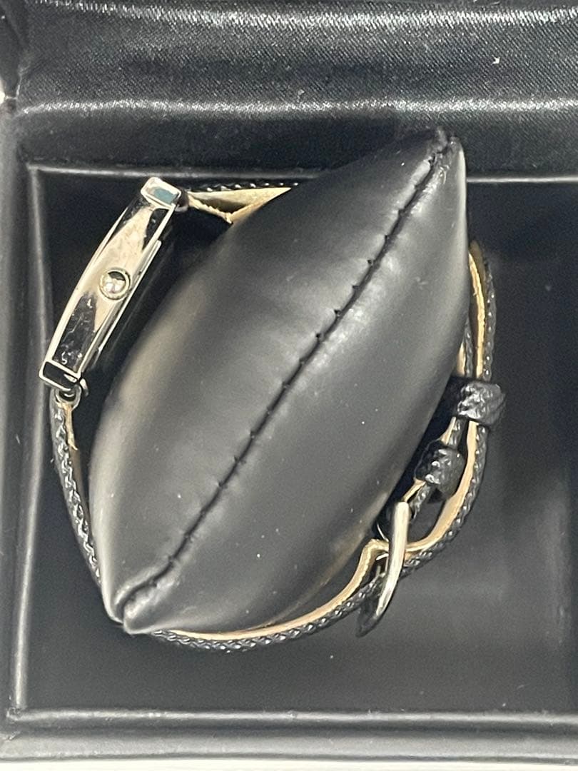 HERMES スクエア型クォーツ腕時計　ノベルティ