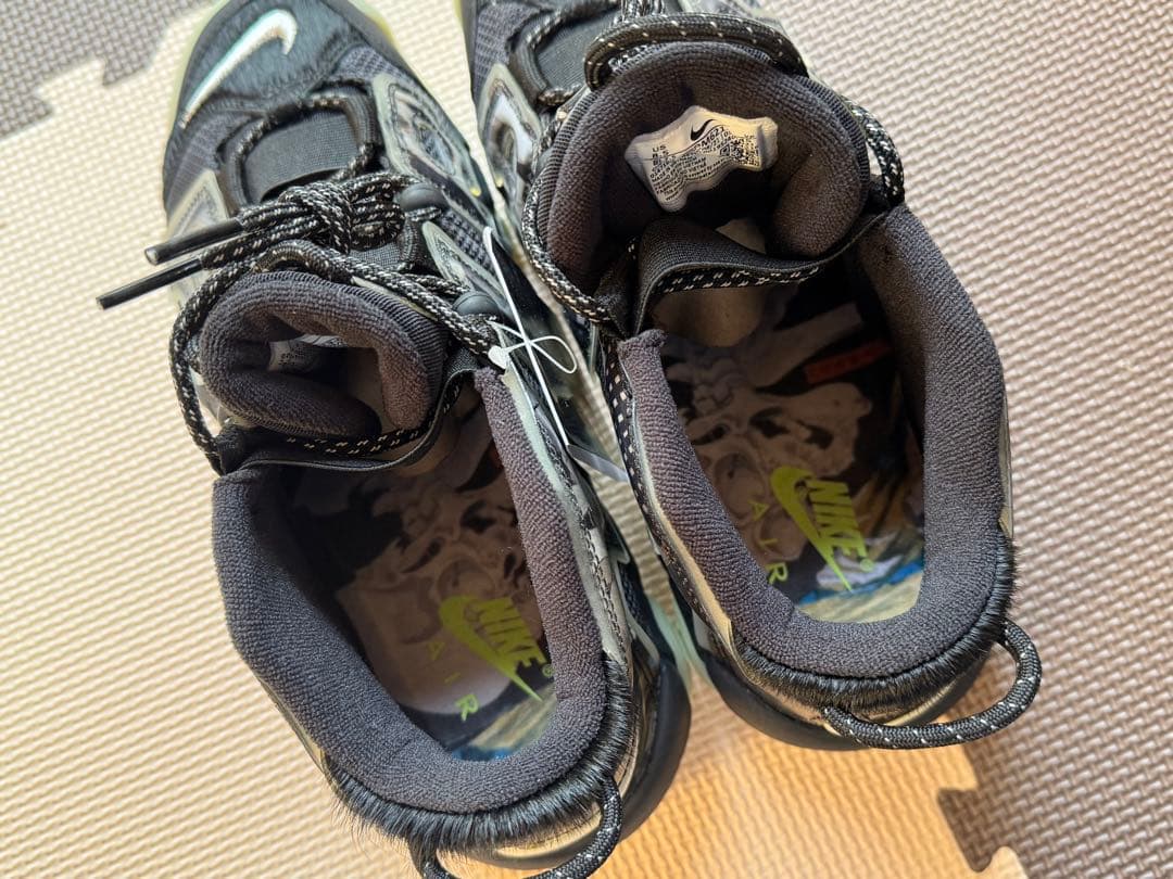 モア アップテンポ '96 オフノワール/ピュアプラチナム/ブラック/セイル