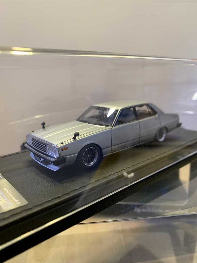 イグニッションモデル　1/43 スカイライン GT-EL (C211) シルバー