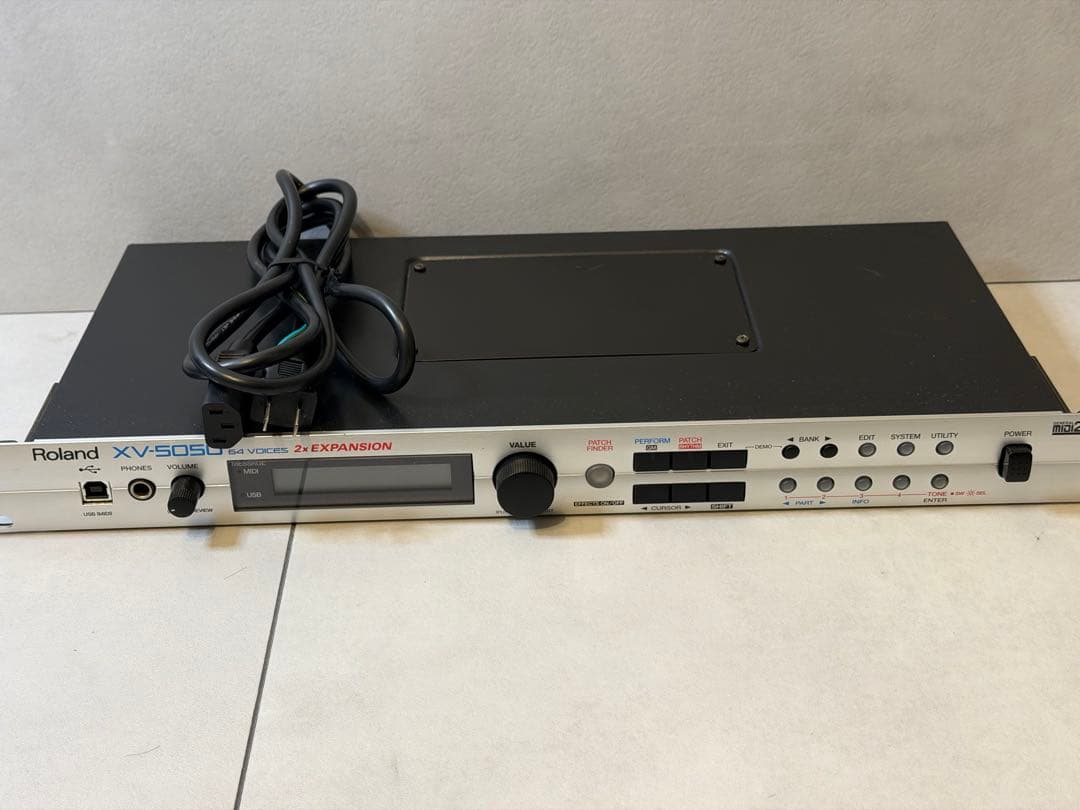 ROLAND XV-5050 音源モジュール