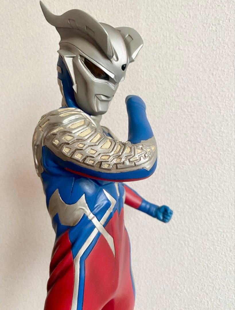 ウルトラマンゼロ 78体限定 ライティングフィギュア ベネリック