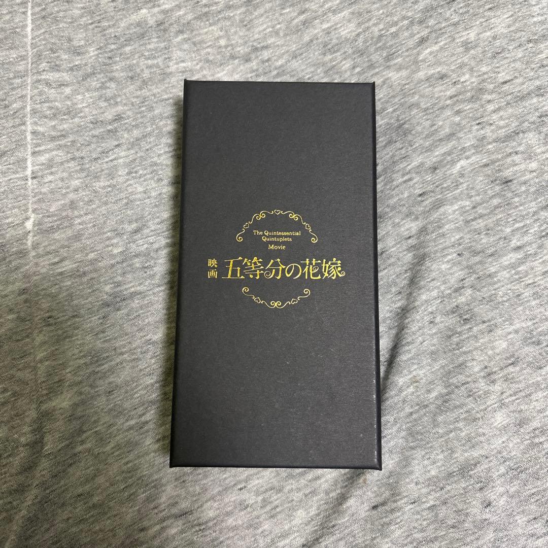 映画「五等分の花嫁」公開記念サン＆ムーン付きクロノグラフ腕時計 | 中野二乃