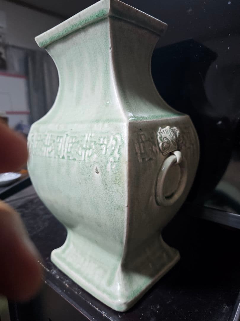 清朝期 青磁方壺（ほうこ）高さ30cm 若干のガタツキあり 箱無し