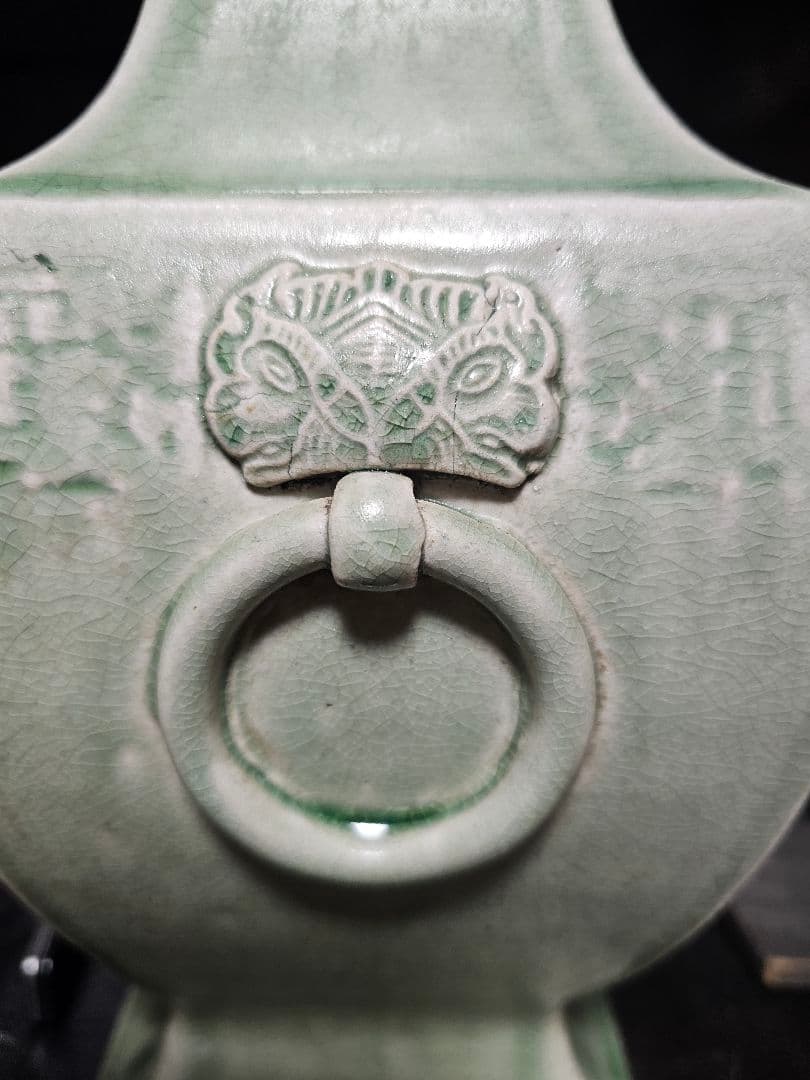 清朝期 青磁方壺（ほうこ）高さ30cm 若干のガタツキあり 箱無し