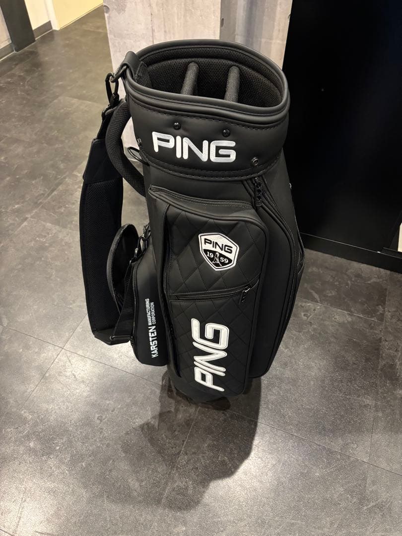 ping 2024モデル、スリムタイプキャディーバック。