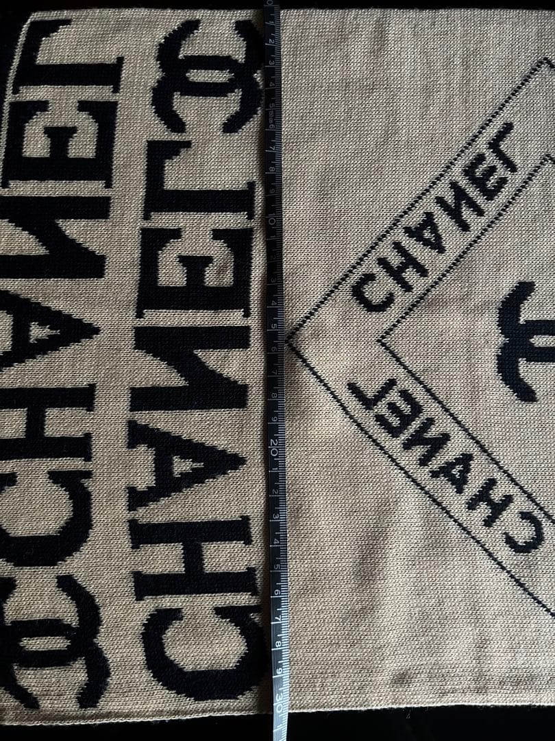 ノベルティ CHANELロゴ マフラー