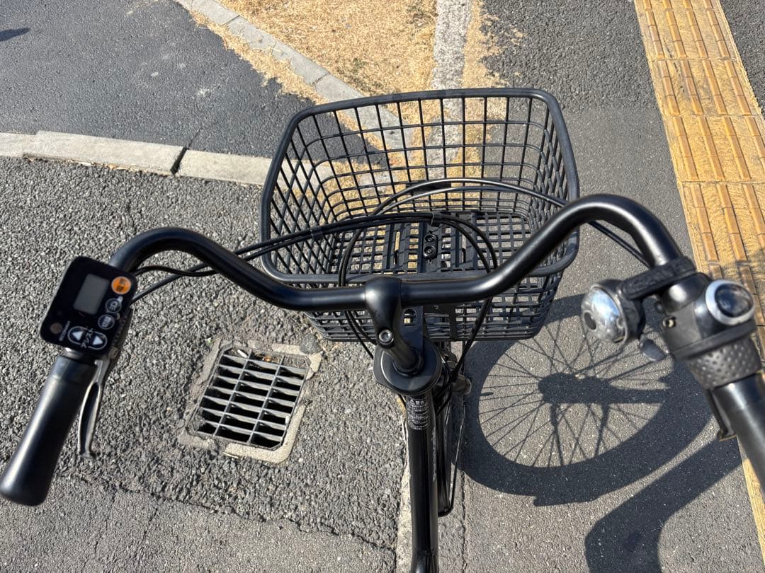中古20㌅Panasonic電動アシスト自転車　16Ah 大阪　033番