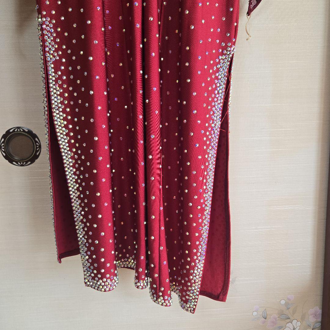 赤いビーズ装飾社交ダンスドレス