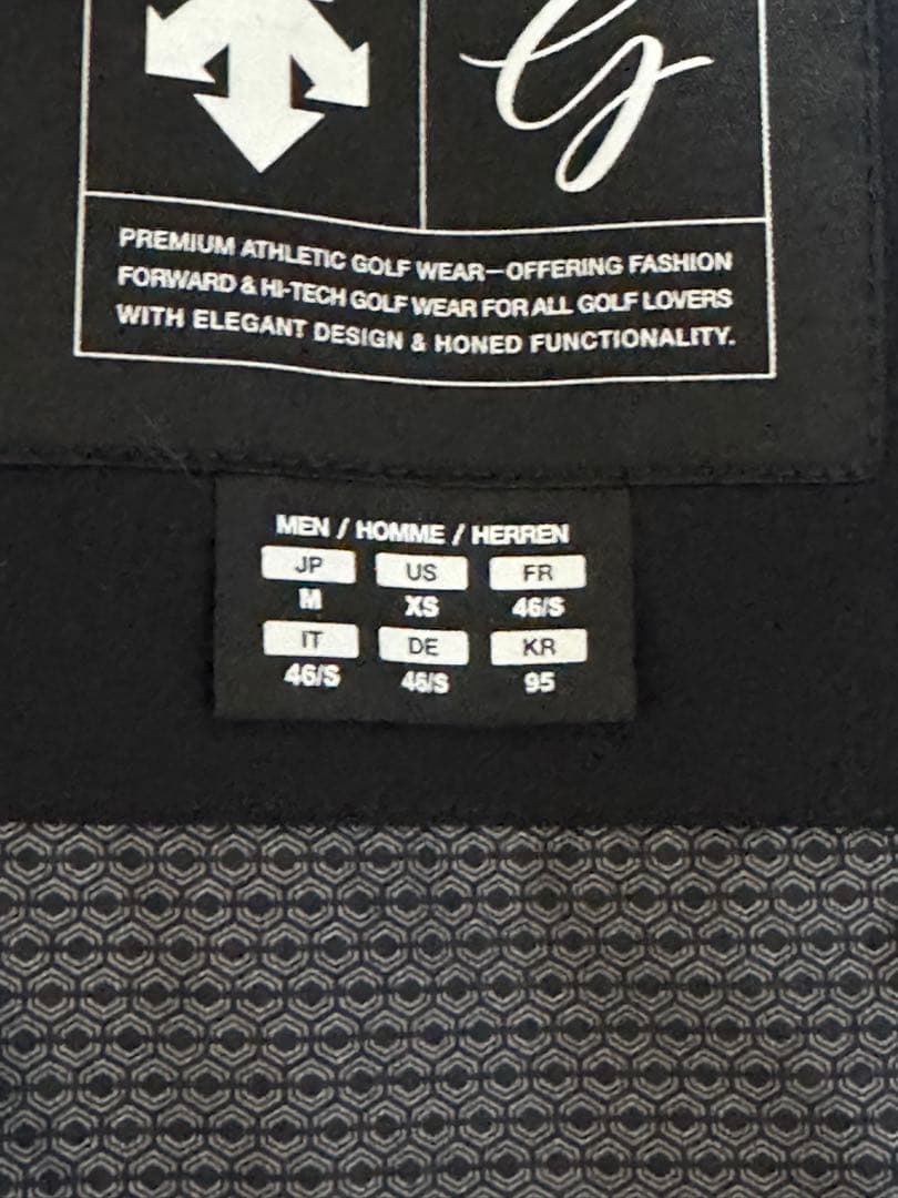 デサントモバイルサーモゴルフベスト