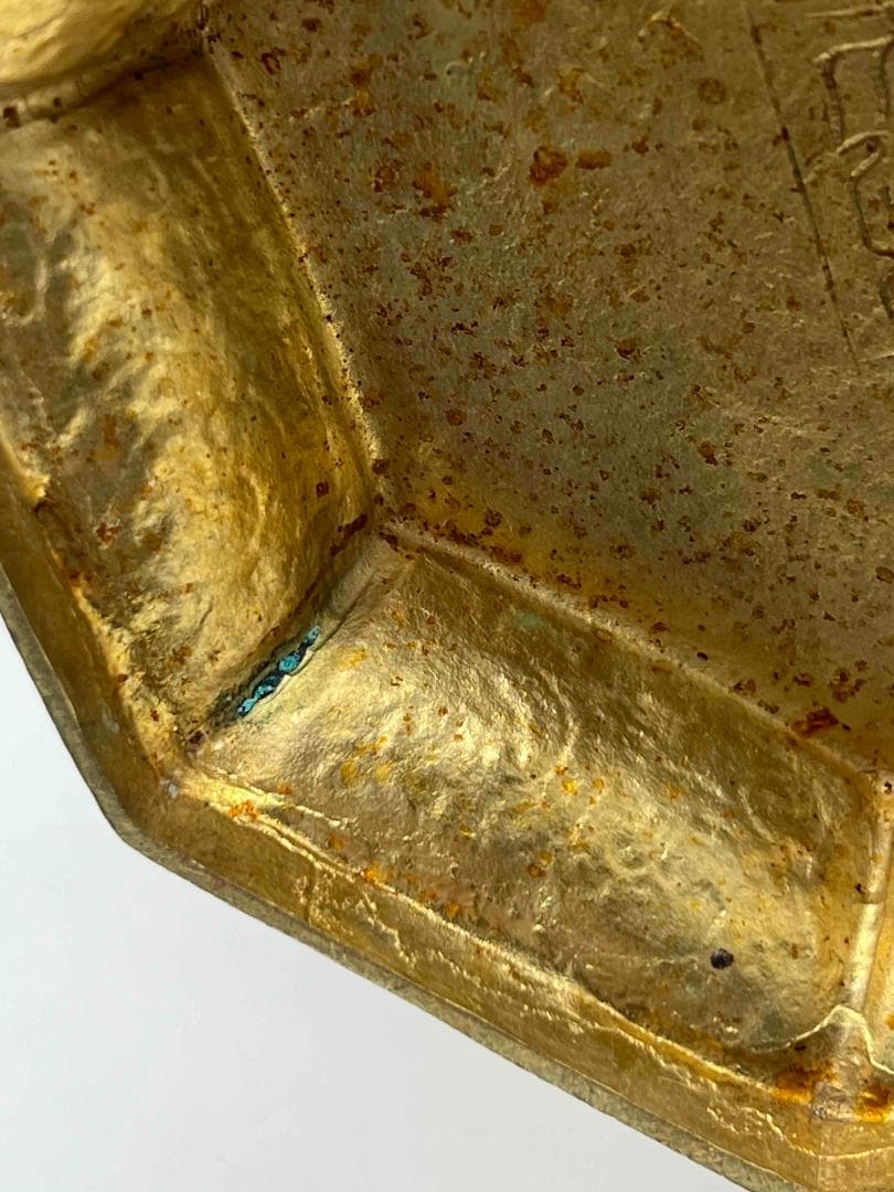 唐時代　金器　金象嵌鏨彫吉祥唐草紋瑞獸夔龍文八角金花瓶(B-74)