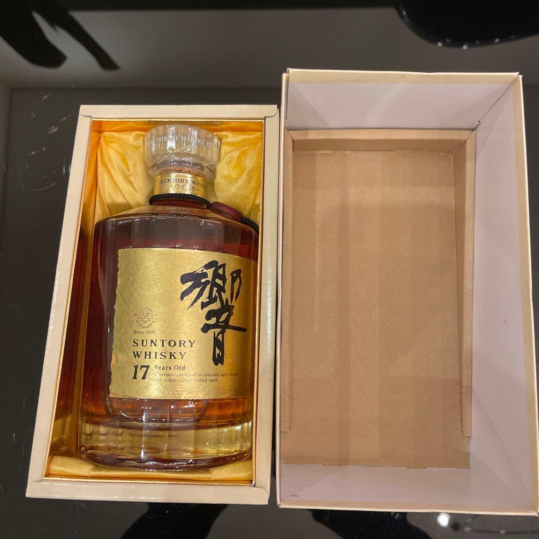 SUNTORY 響 17年 ウイスキー 箱入り