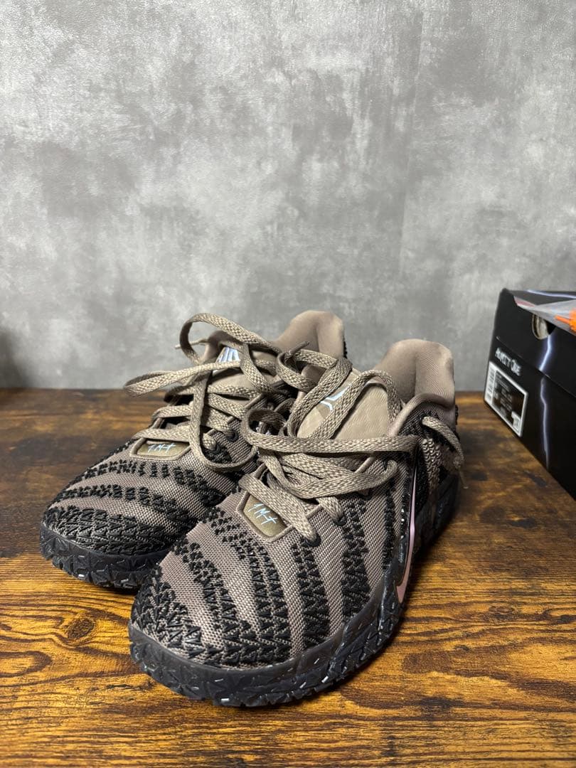 NIKE ナイキ　ジャ3バスケットボールシューズ