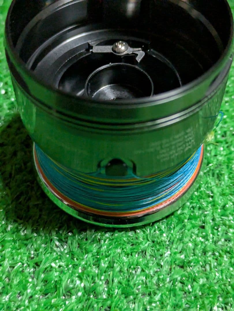 新品未使用。24ツインパワー4000PG純正スプール