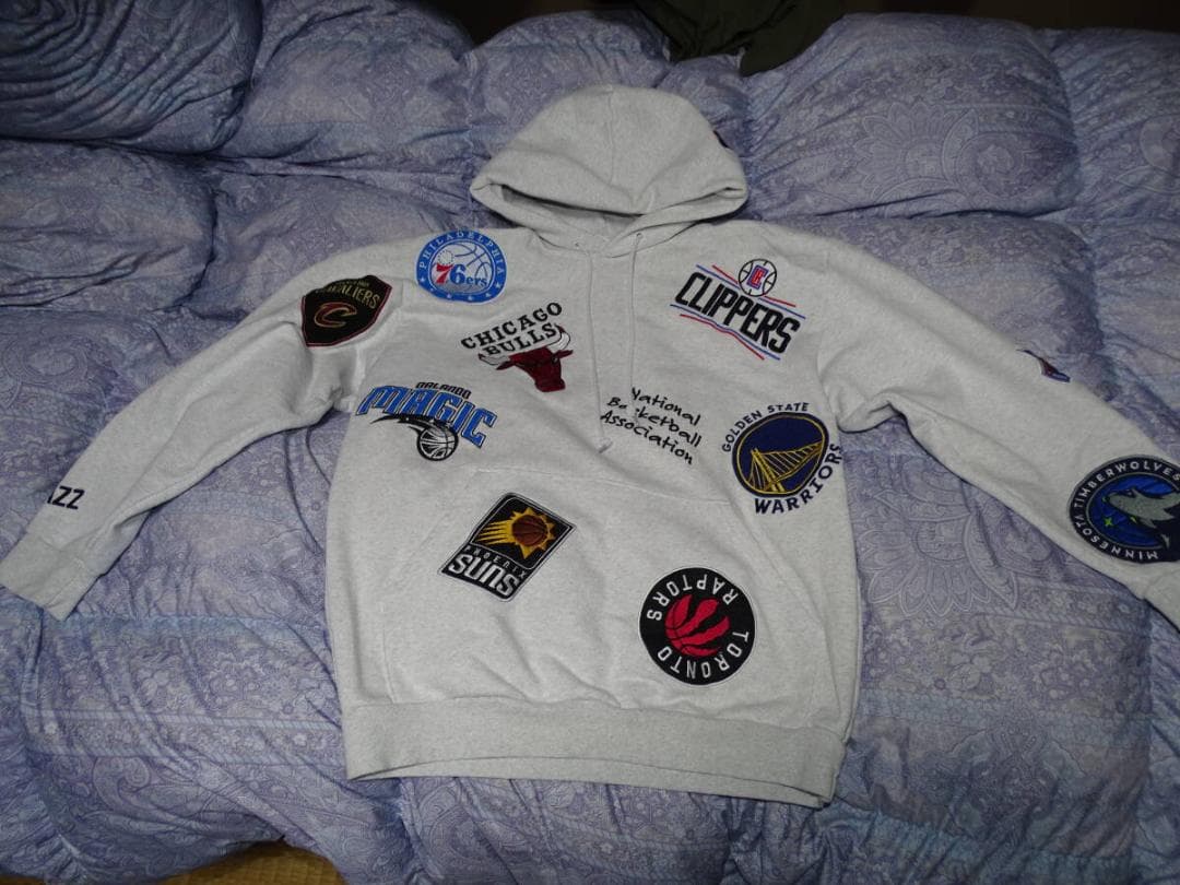 フリークス・ストア・NBAチーム刺繍ワッペンパーカー・グレー・M