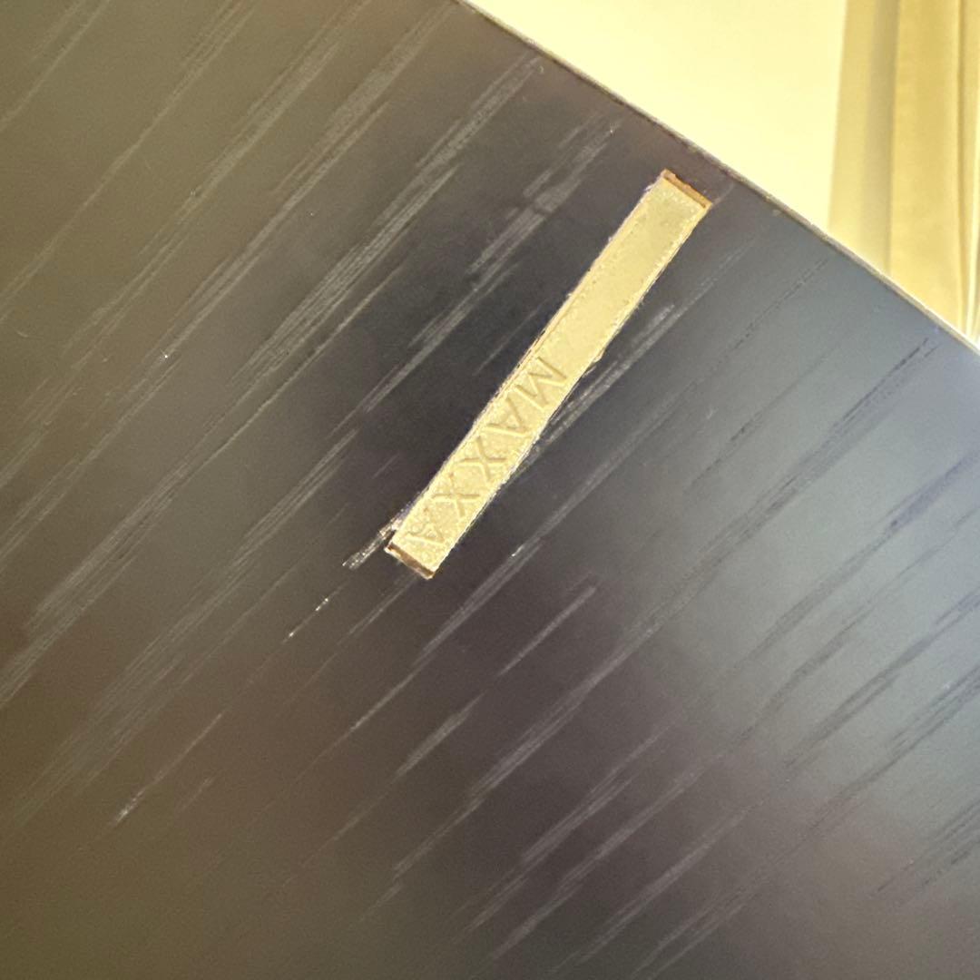 円形黒木製テーブル 金属脚付き　アクタス　ACTUS ローテーブル　MAXXA