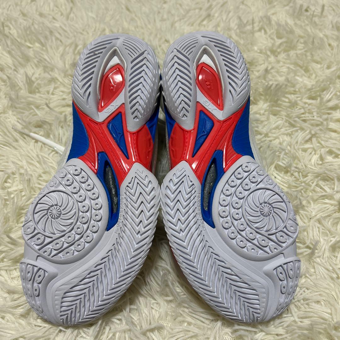ミズノ　Mizuno ウェーブクロー　NEO2 バドミントン　23.0 新品
