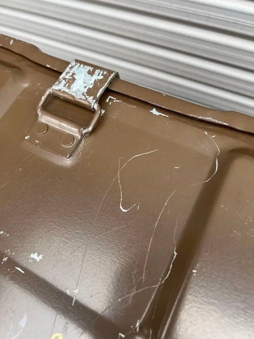 弾薬箱　81ｍｍ追撃砲用　ミリタリーボックス　金属製　アンモボックス　収納ケース