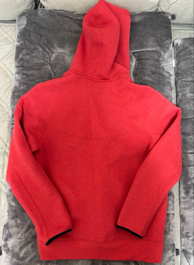 【NIKE】新品タグ付 海外限定品 テックフリース 上(L)、下(M) レッド