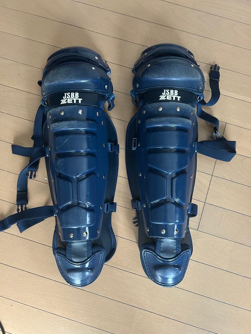 青りんご兄様　美品　ZETT JSBB 一般軟式用キャッチャー用レガース