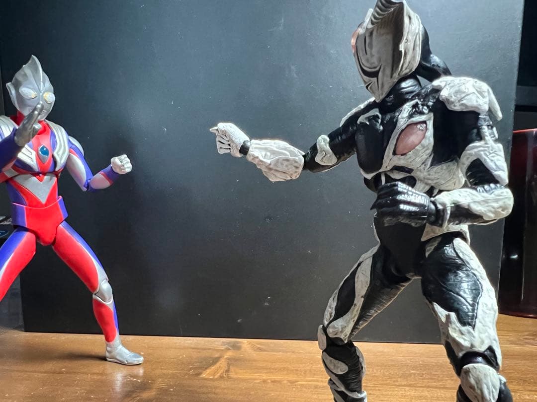 ウルトラアクト セット　カイザーベリアル ウルトラマンティガ　特典付き