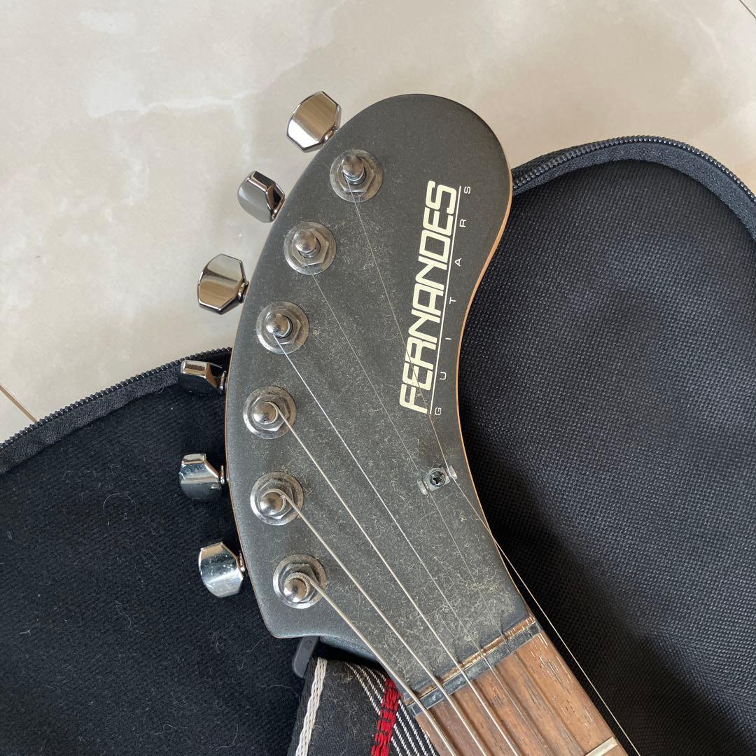 Fernandes エレキギター ブラック 22フレット