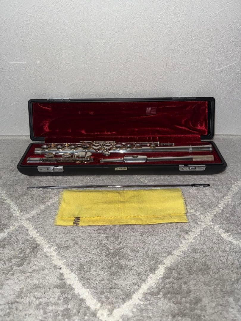 頭部管銀製 ヤマハフルート YFL311 Eメカ搭載 シルバー ケース付き