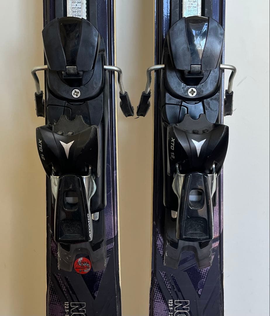 スキー板 ATOMIC All mountain, NOMAD Select