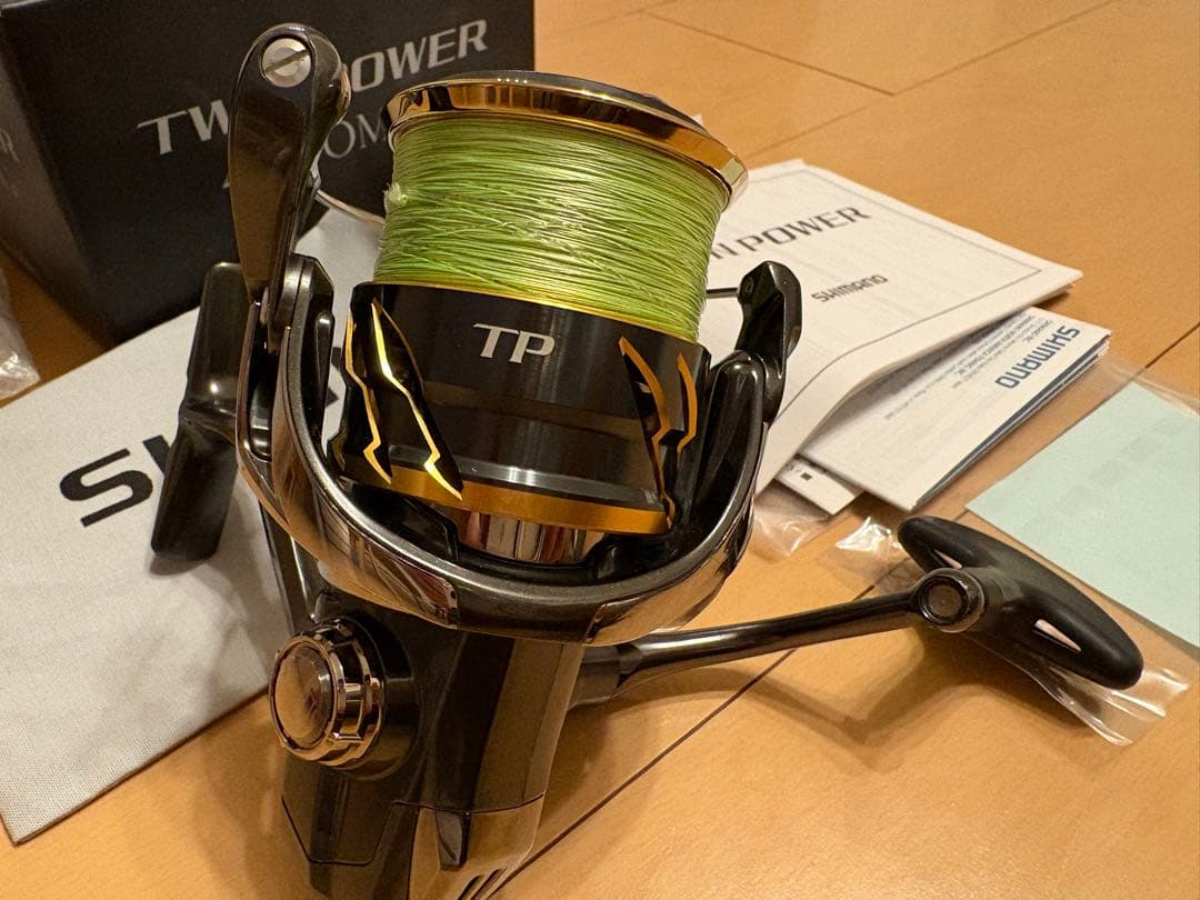 SHIMANO 20ツインパワー4000MHG ラウンドノブ付き