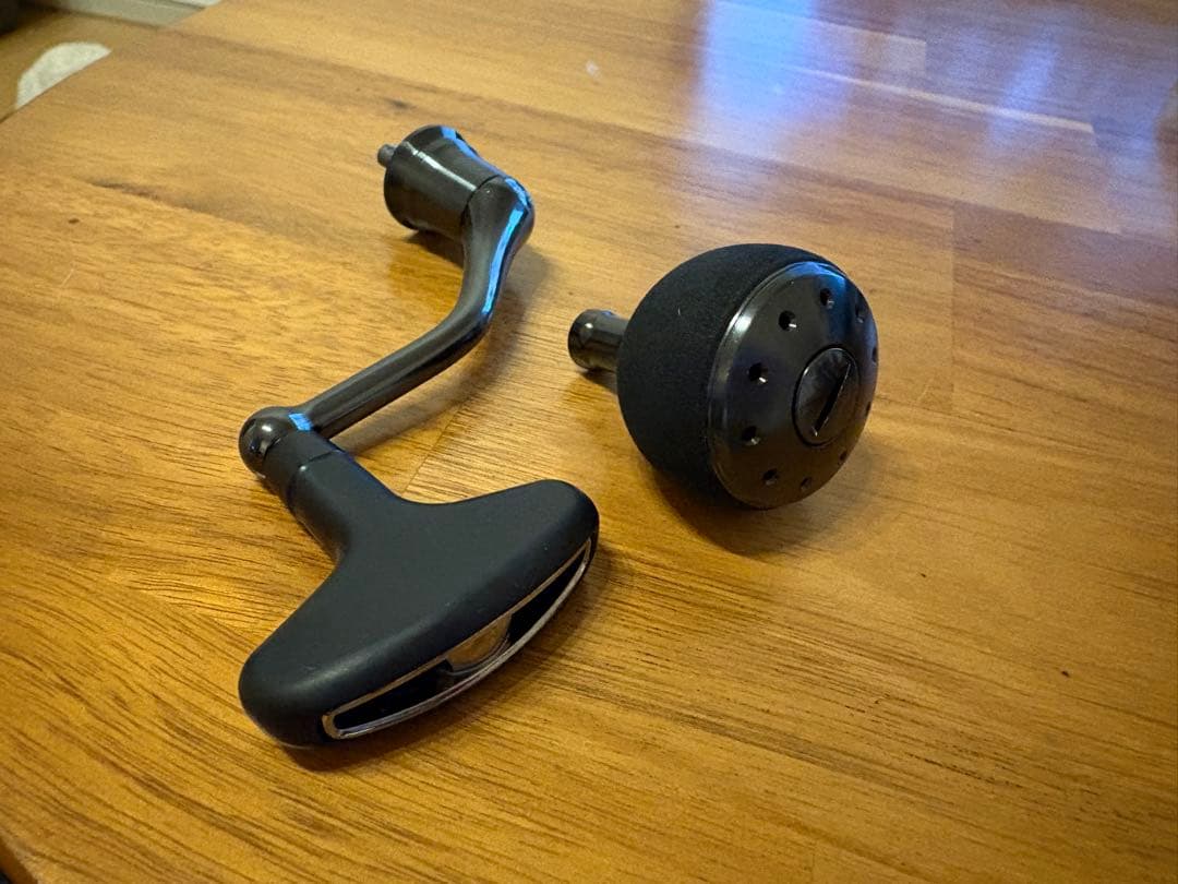 SHIMANO 20ツインパワー4000MHG ラウンドノブ付き