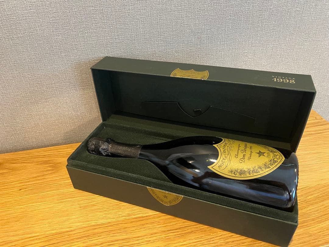 【未開栓】ドン・ペリニヨン　新品　ヴィンテージ　1998