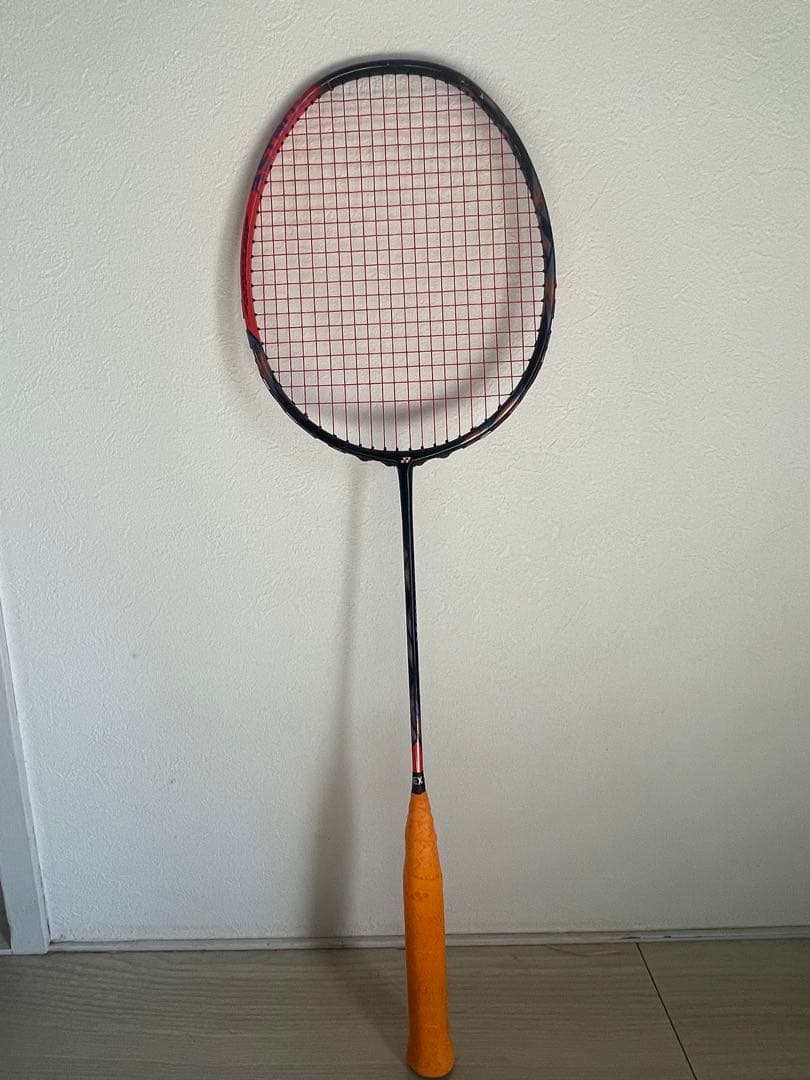 ASTROX 77 PRO バドミントンラケット 4UG5